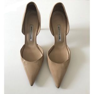 Manolo Blahnik Tayler Nude Patent d'Orsay Pump
